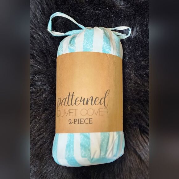 Hypoallergenic Duvet Cover Set Twin/Twin XL Aqua Blue - Picture 2 of 8